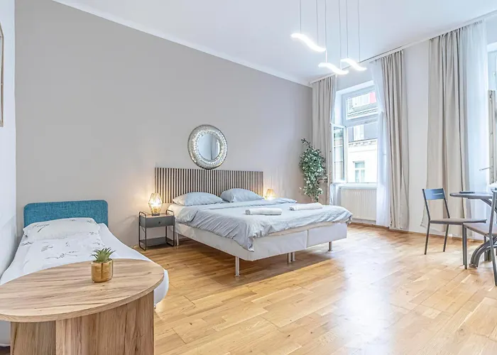 Comfortable 2br Next To Vibrant Center *