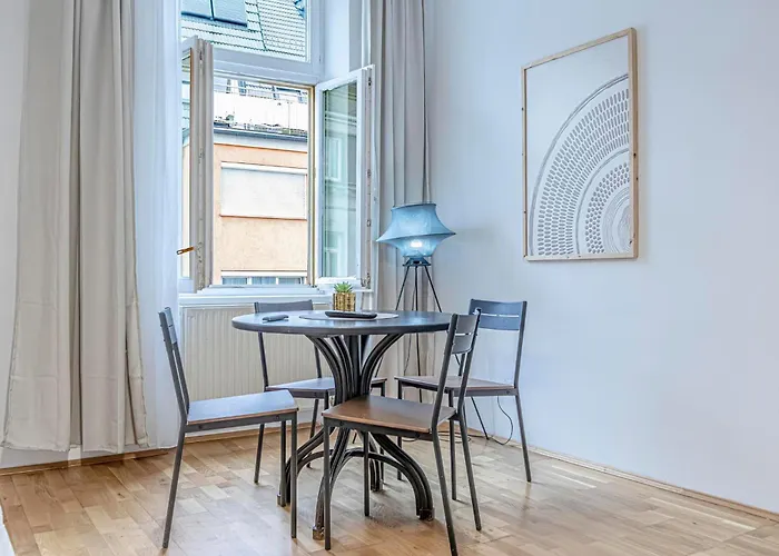 Apartamento Comfortable 2br Next To Vibrant Center