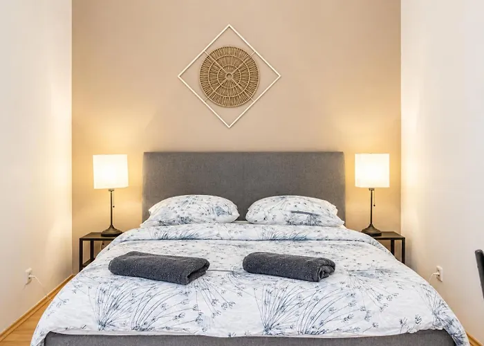 Apartamento Comfortable 2br Next To Vibrant Center *